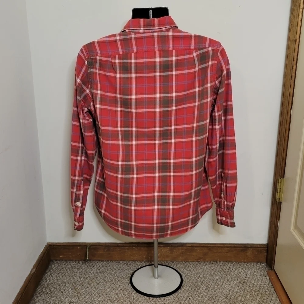 J. Crew Men's Plaid Casual Outdoors Button Down - Size (S) - Preloved